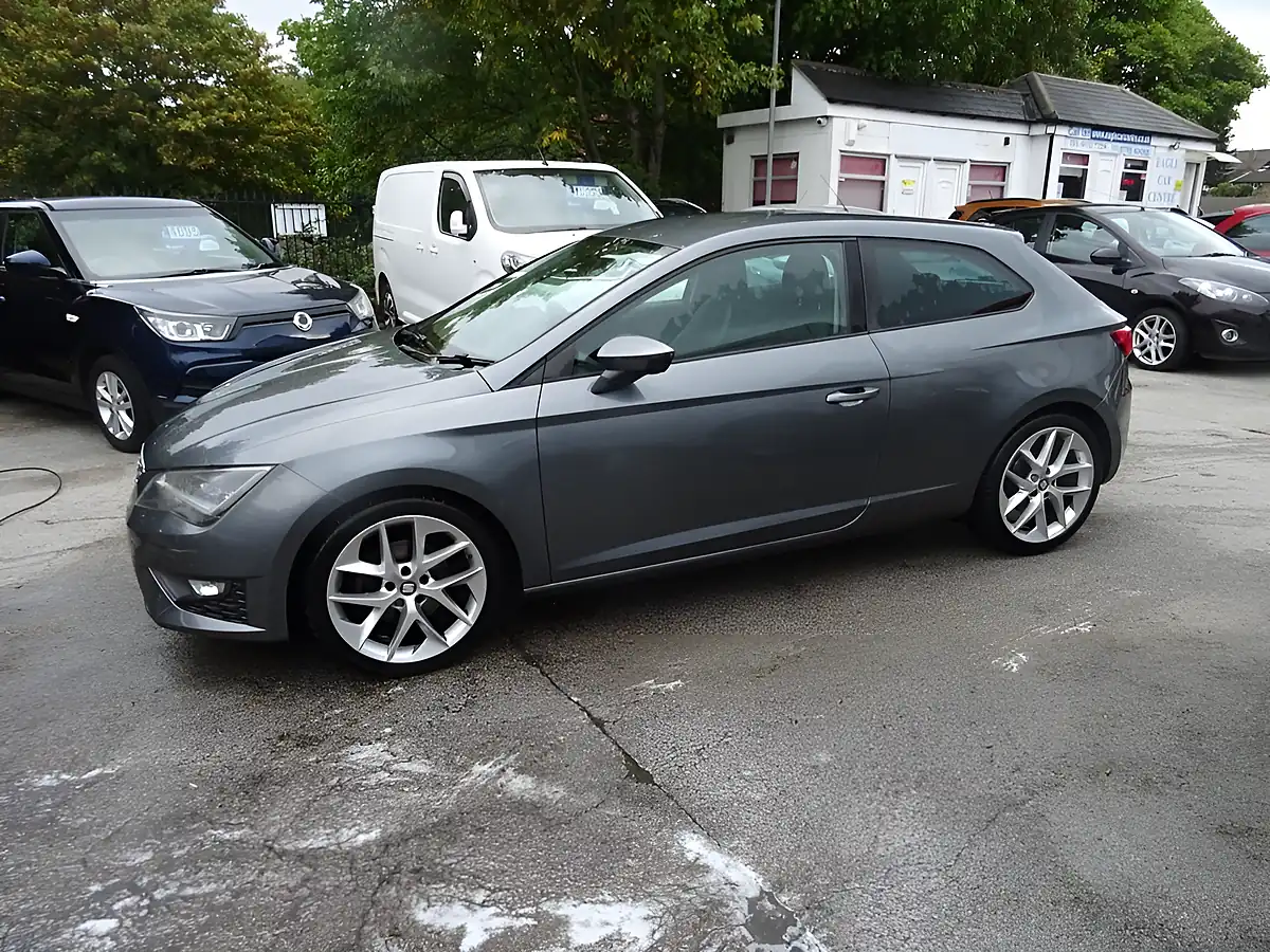 Used 2015 SEAT Leon Fr Sport Grey - Interior and Exterior details 7