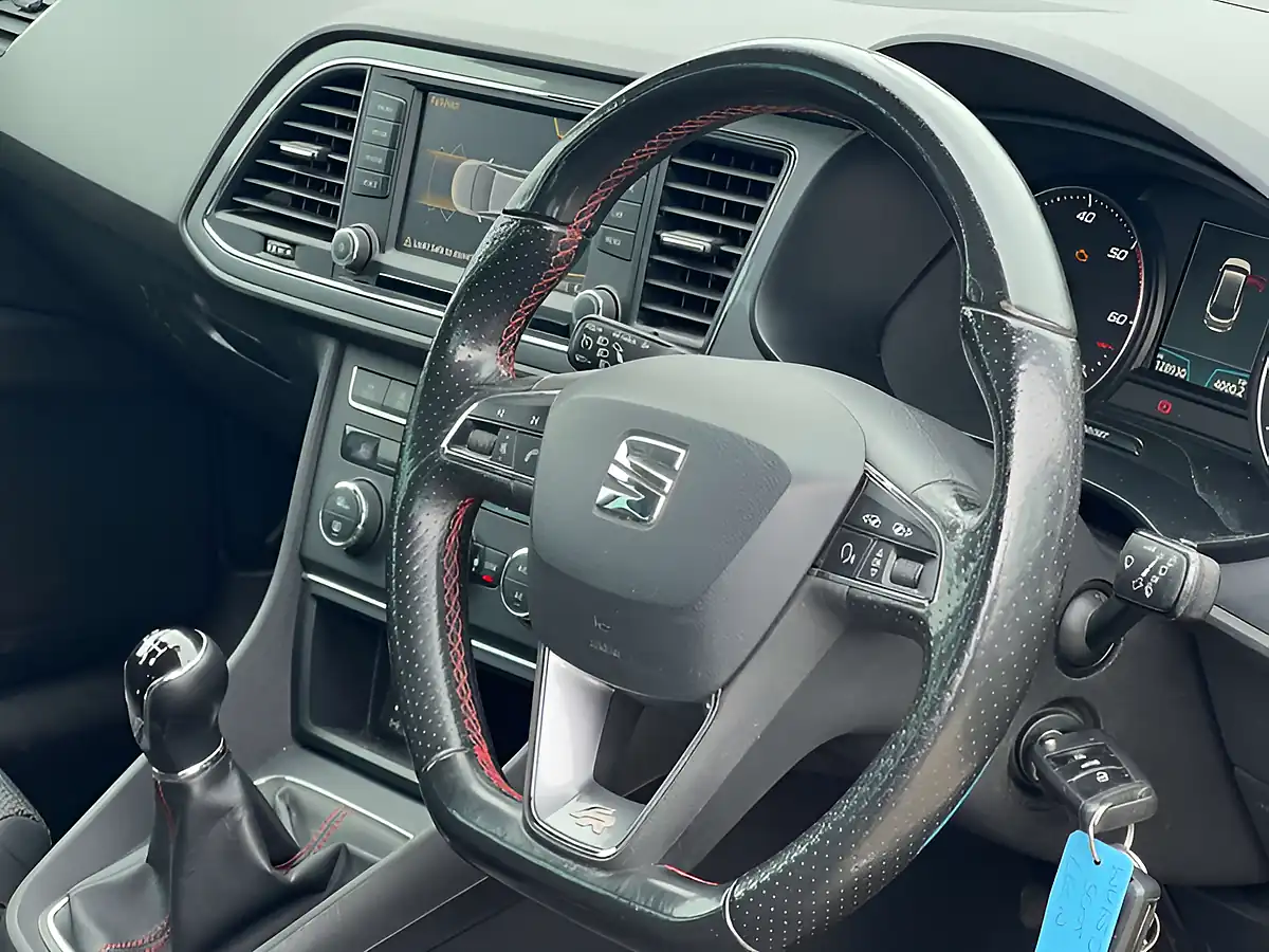 Used 2015 SEAT Leon Fr Technology Grey - Interior and Exterior details 3