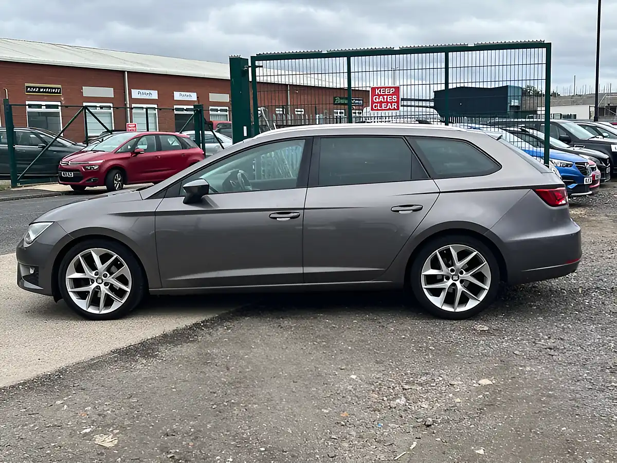 Used 2015 SEAT Leon Fr Technology Grey - Interior and Exterior details 7