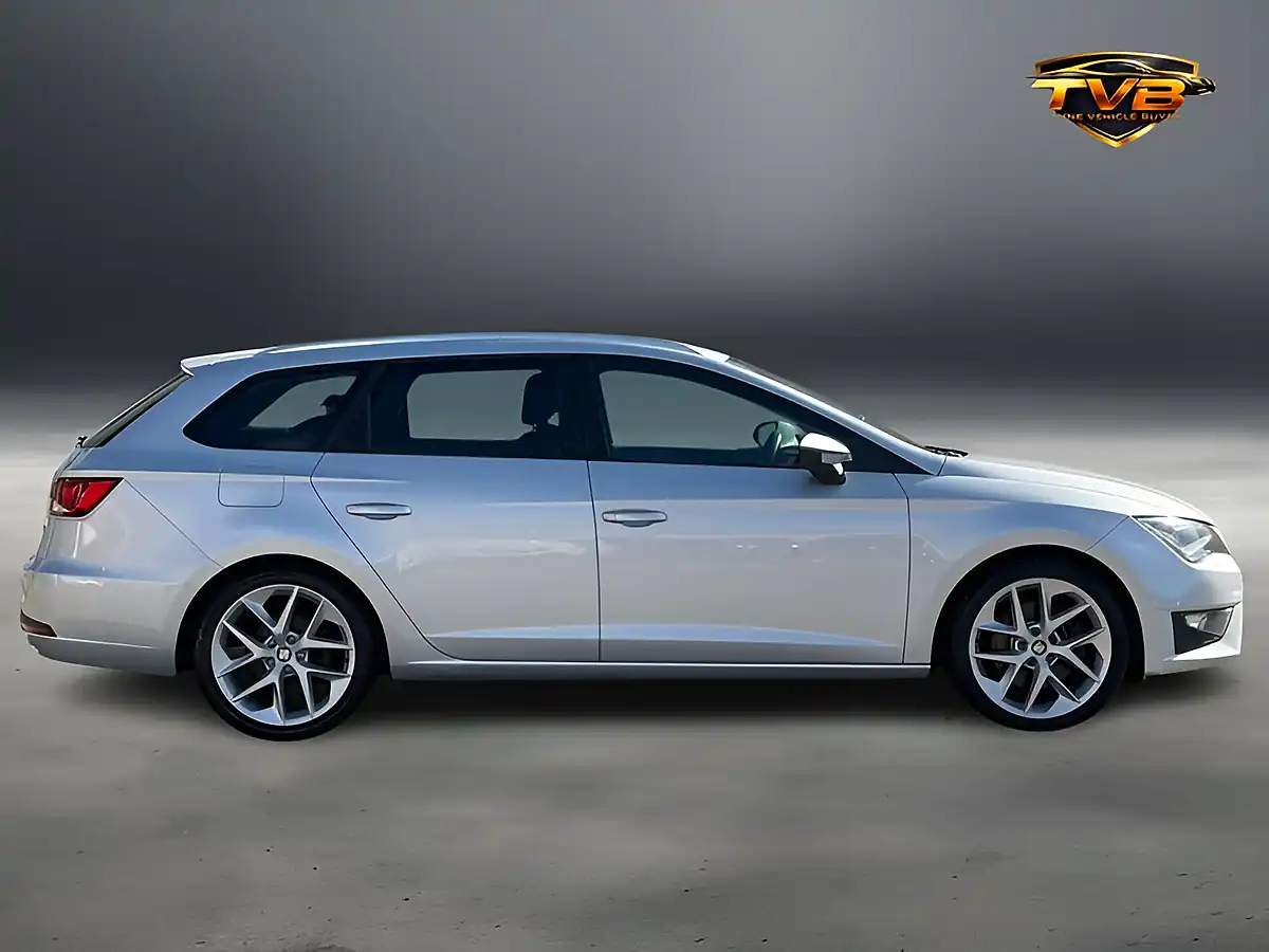 Used 2015 SEAT Leon Fr Technology Ice Silver - Interior and Exterior details 2