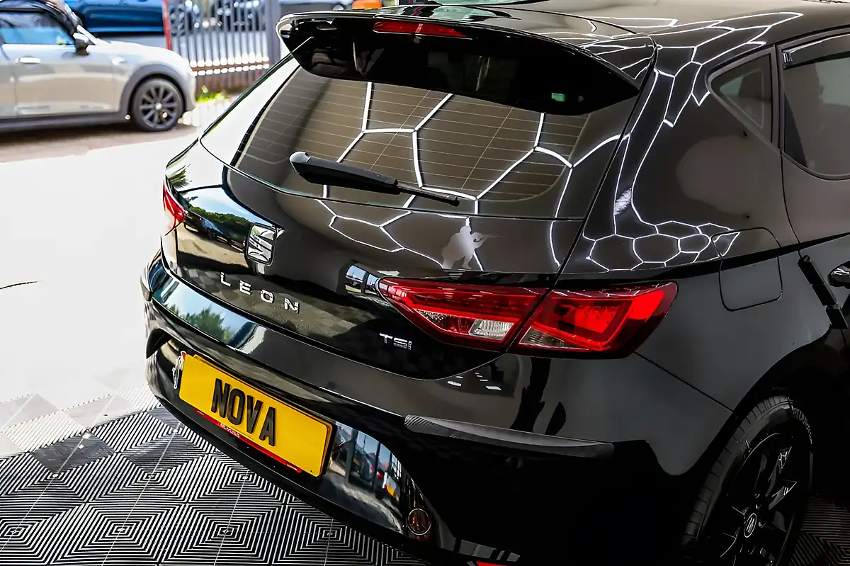 Used 2015 SEAT Leon Se Black - Interior and Exterior details 10