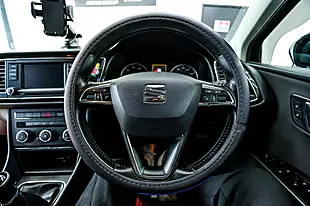 Used 2015 SEAT Leon Se Black - Interior and Exterior details 16