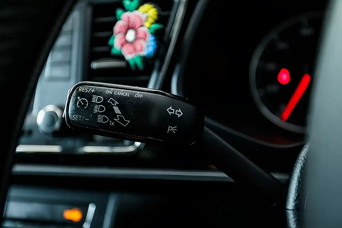 Used 2015 SEAT Leon Se Black - Interior and Exterior details 17