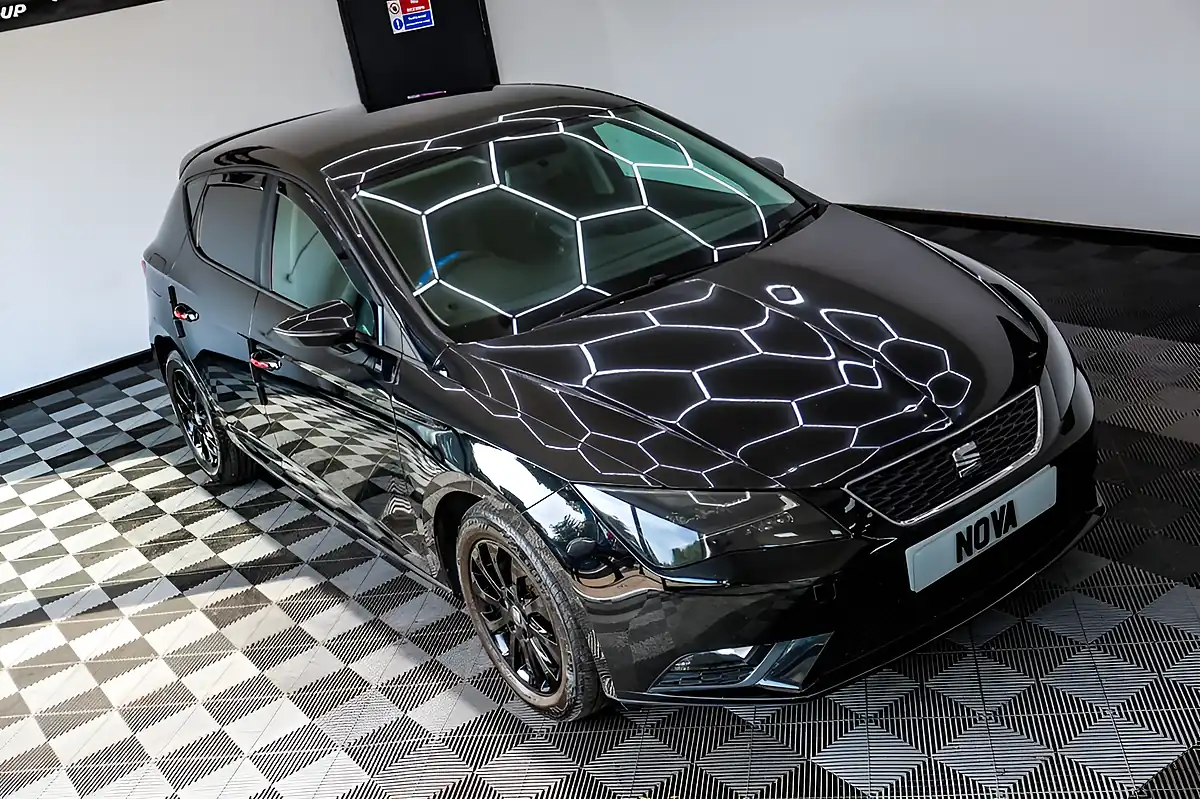 Used 2015 SEAT Leon Se Black - Interior and Exterior details 4