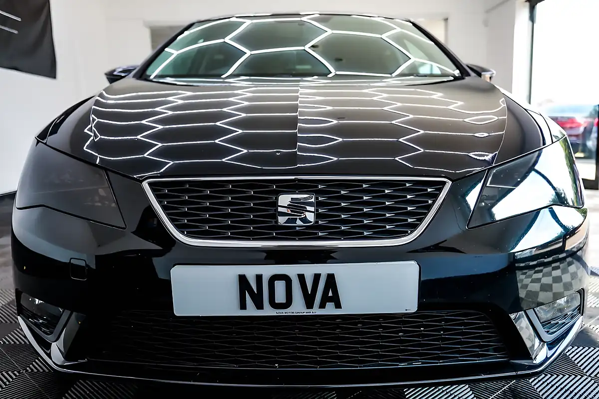 Used 2015 SEAT Leon Se Black - Interior and Exterior details 8