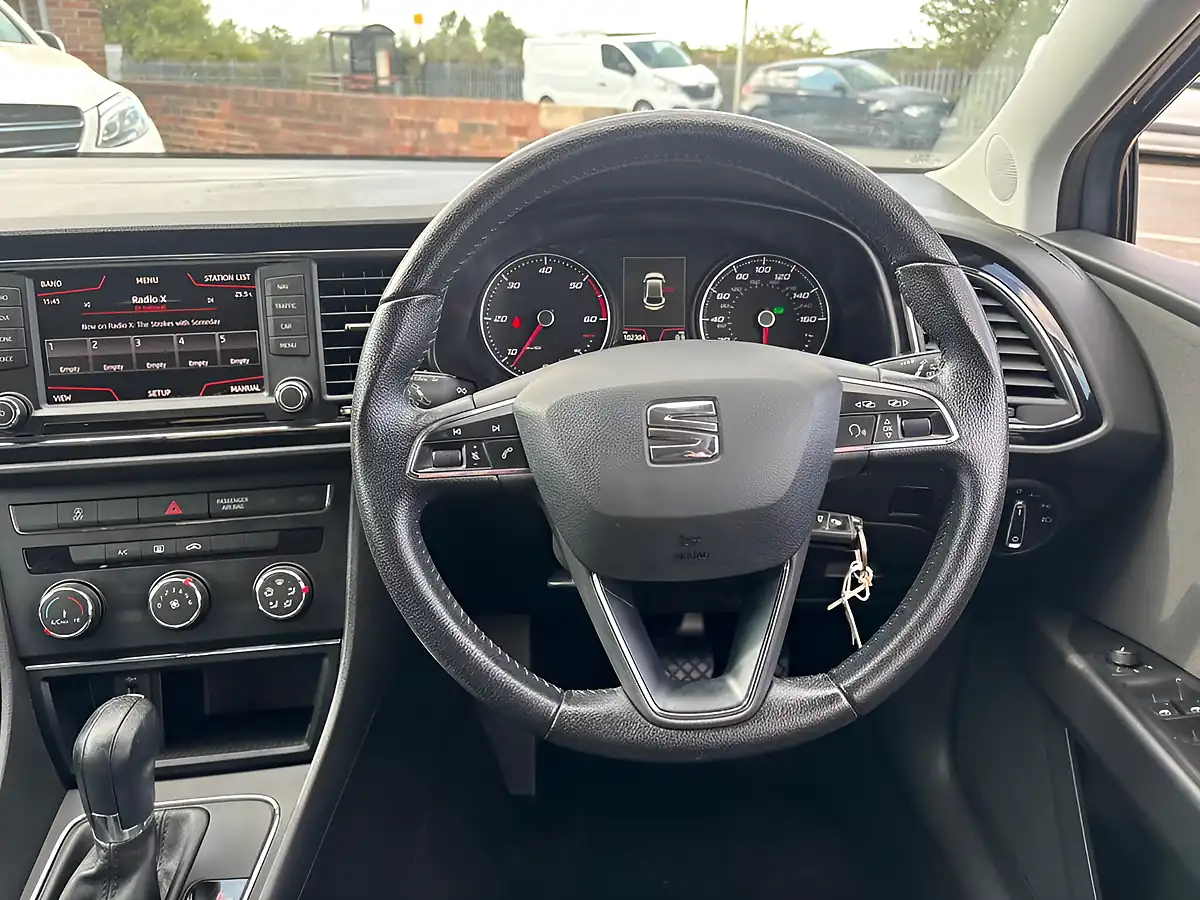 Used 2015 SEAT Leon Se Grey - Interior and Exterior details 10
