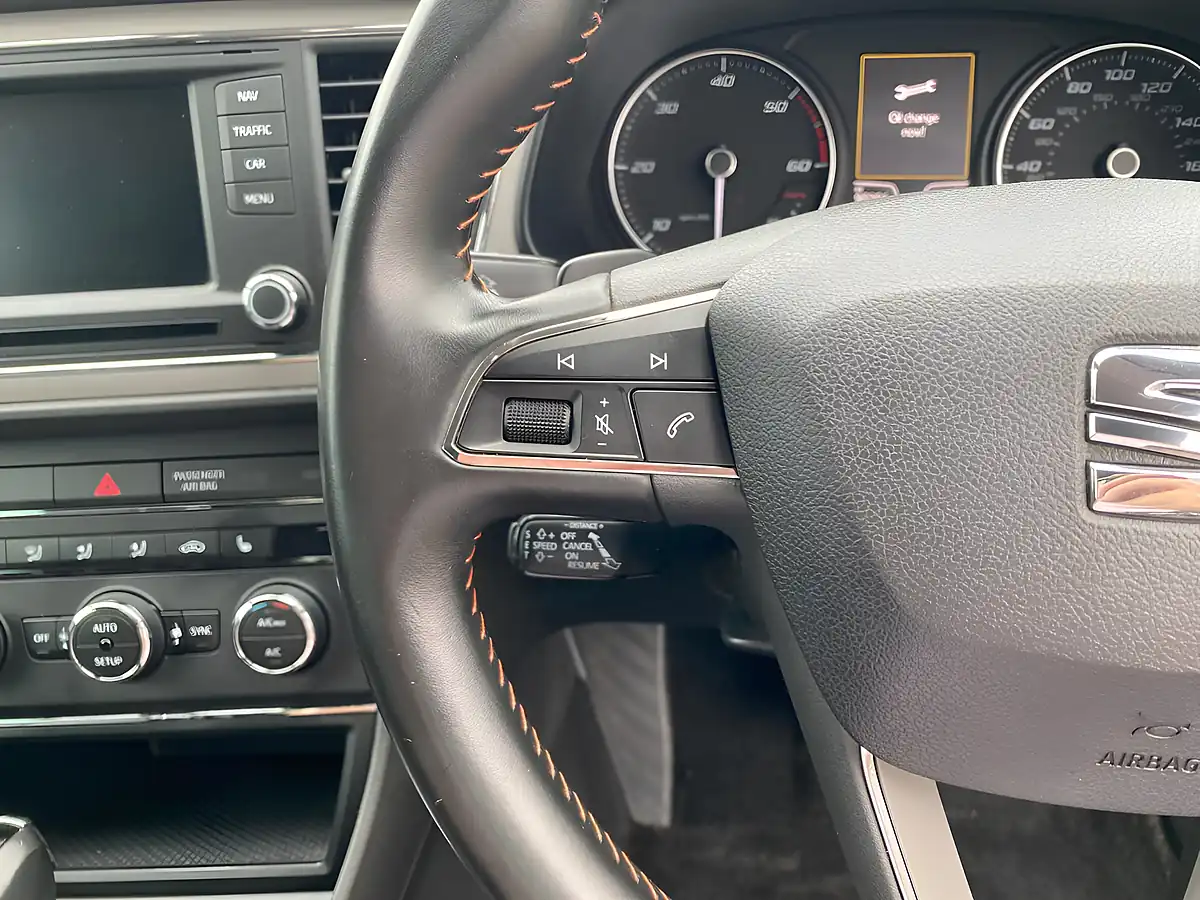 Used 2015 SEAT Leon X-Perience Se Sport White - Interior and Exterior details 14
