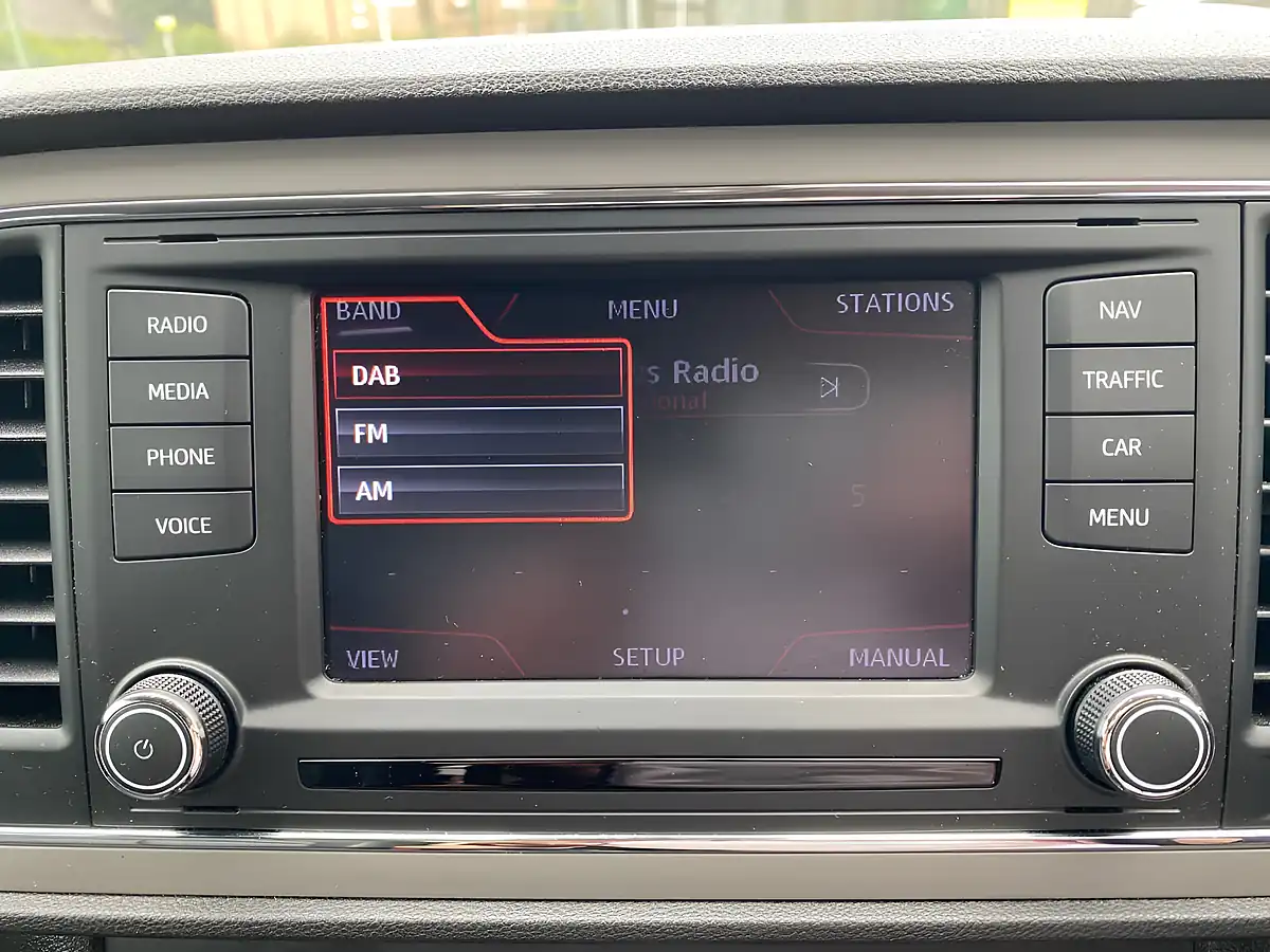Used 2015 SEAT Leon X-Perience Se Sport White - Interior and Exterior details 16