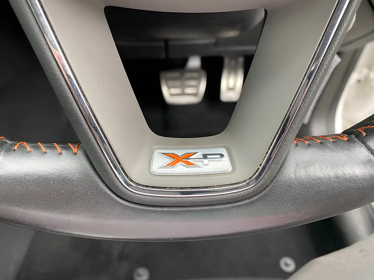 Used 2015 SEAT Leon X-Perience Se Sport White - Interior and Exterior details 17