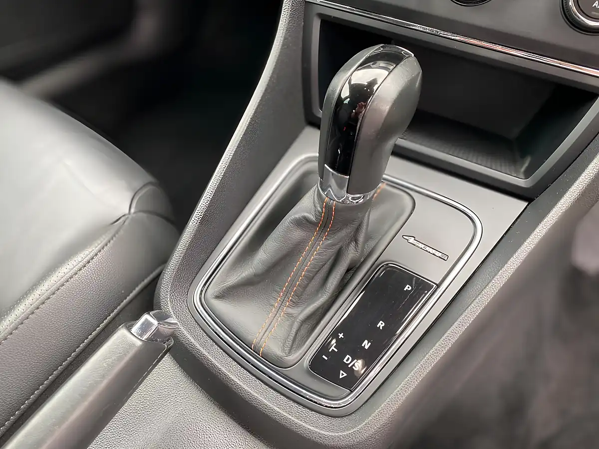Used 2015 SEAT Leon X-Perience Se Sport White - Interior and Exterior details 4