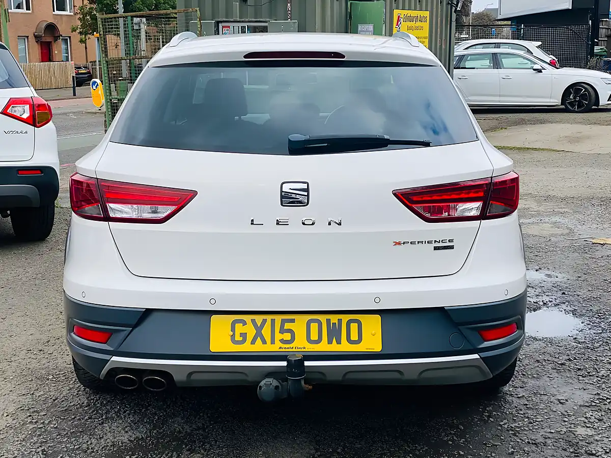 Used 2015 SEAT Leon X-Perience Se Sport White - Interior and Exterior details 8