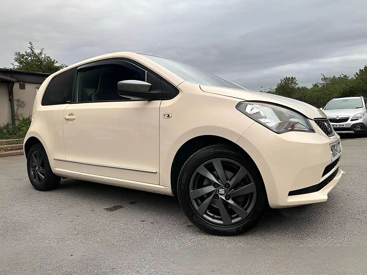Used 2015 SEAT Mii By Mango Beige - Front View