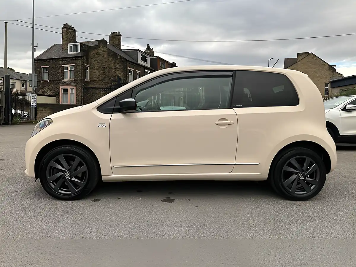 Used 2015 SEAT Mii By Mango Beige - Interior and Exterior details 12
