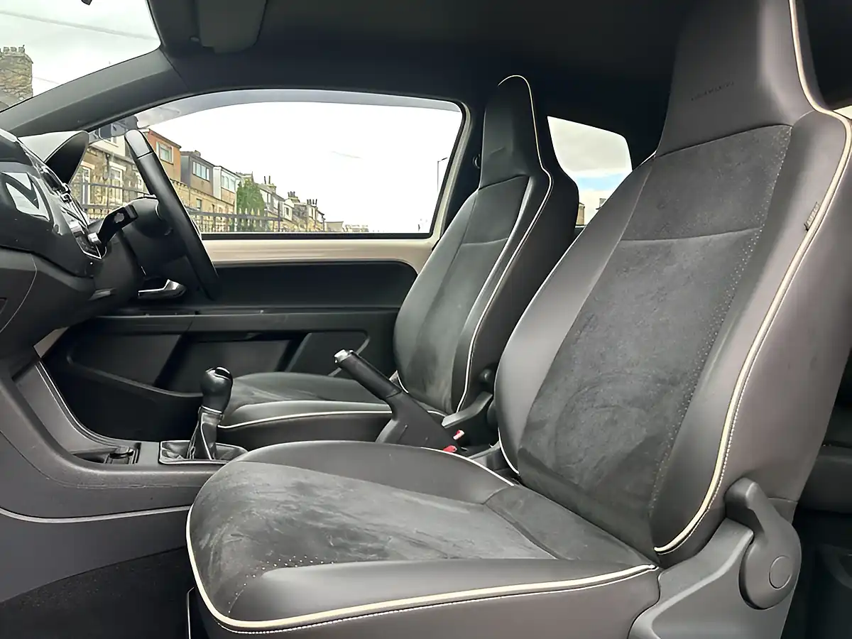 Used 2015 SEAT Mii By Mango Beige - Interior and Exterior details 18