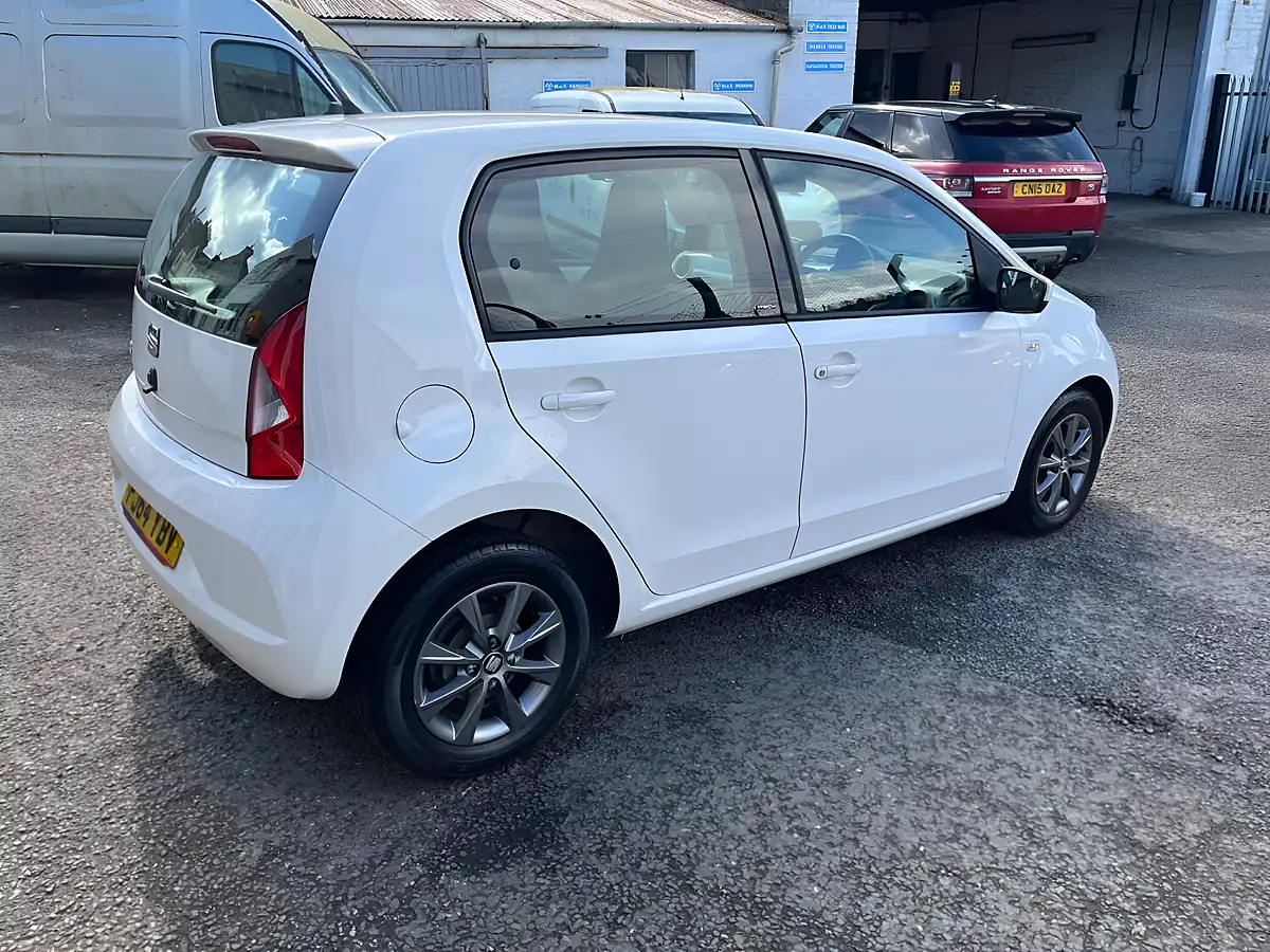 Used 2015 SEAT Mii I Tech White - Interior and Exterior details 8