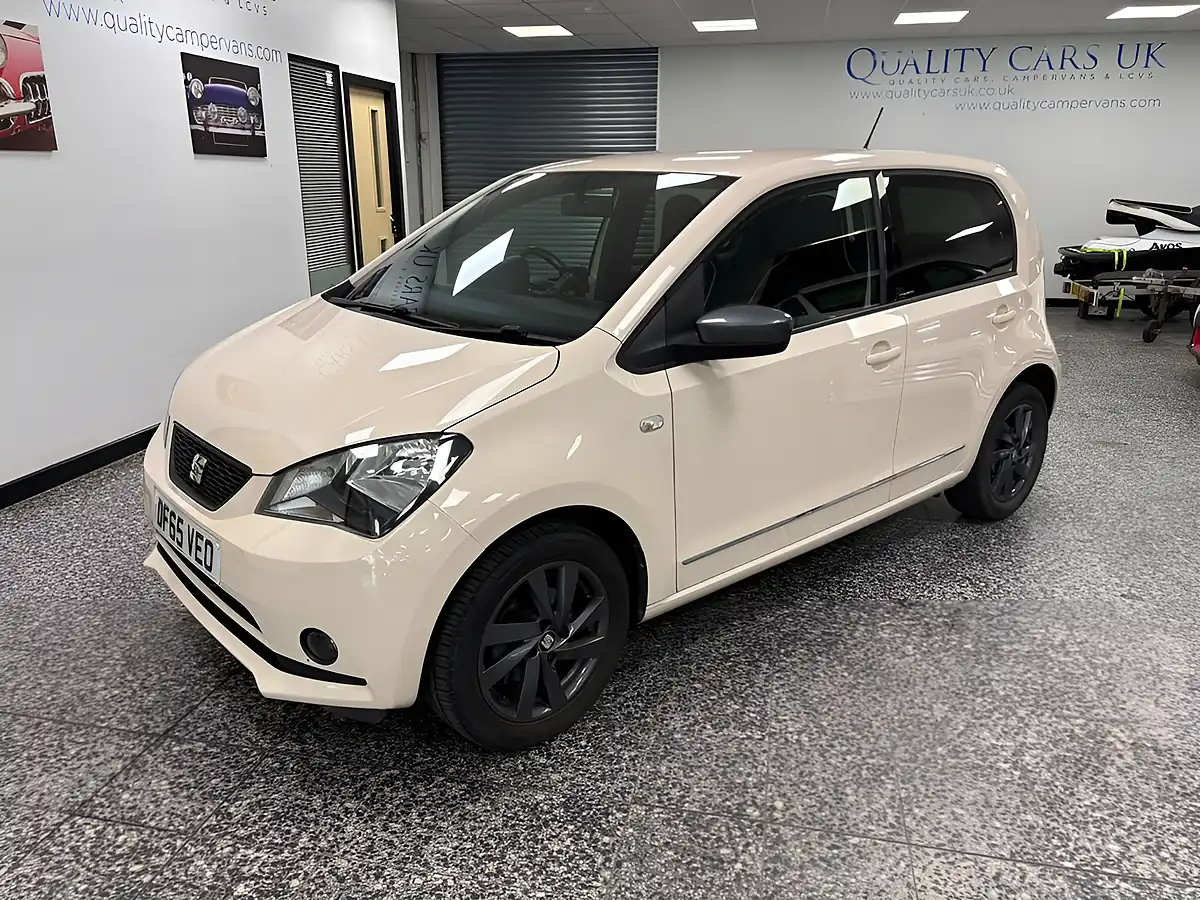 Used 2015 SEAT Mii Mango Beige - Front View