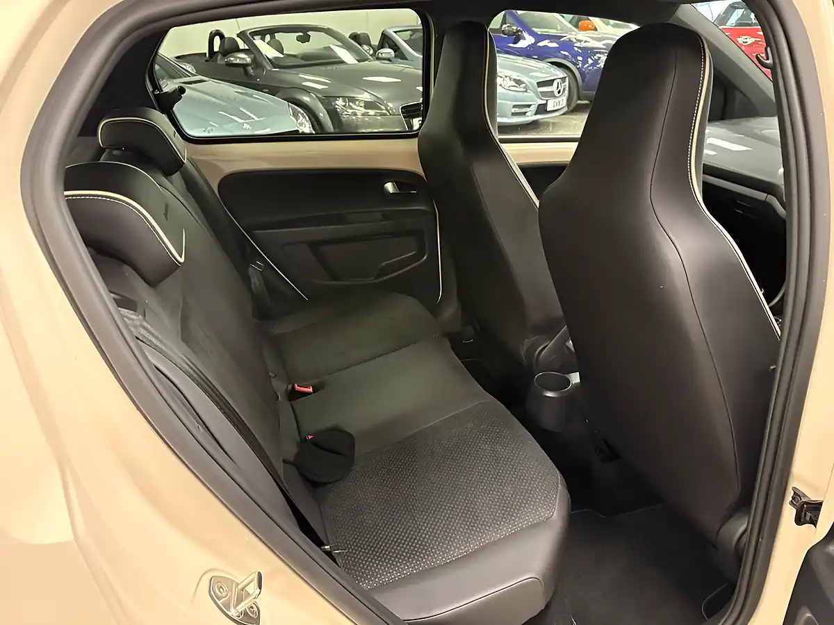 Used 2015 SEAT Mii Mango Beige - Interior and Exterior details 19