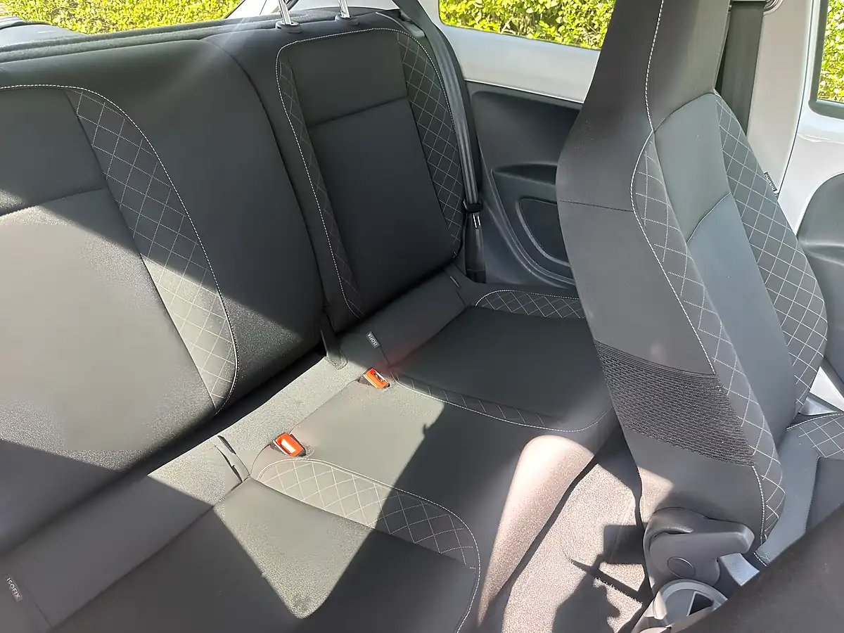 Used 2015 Skoda Citigo Se L White - Interior and Exterior details 10