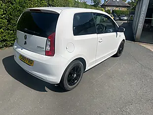 Used 2015 Skoda Citigo Se L White - Interior and Exterior details 7