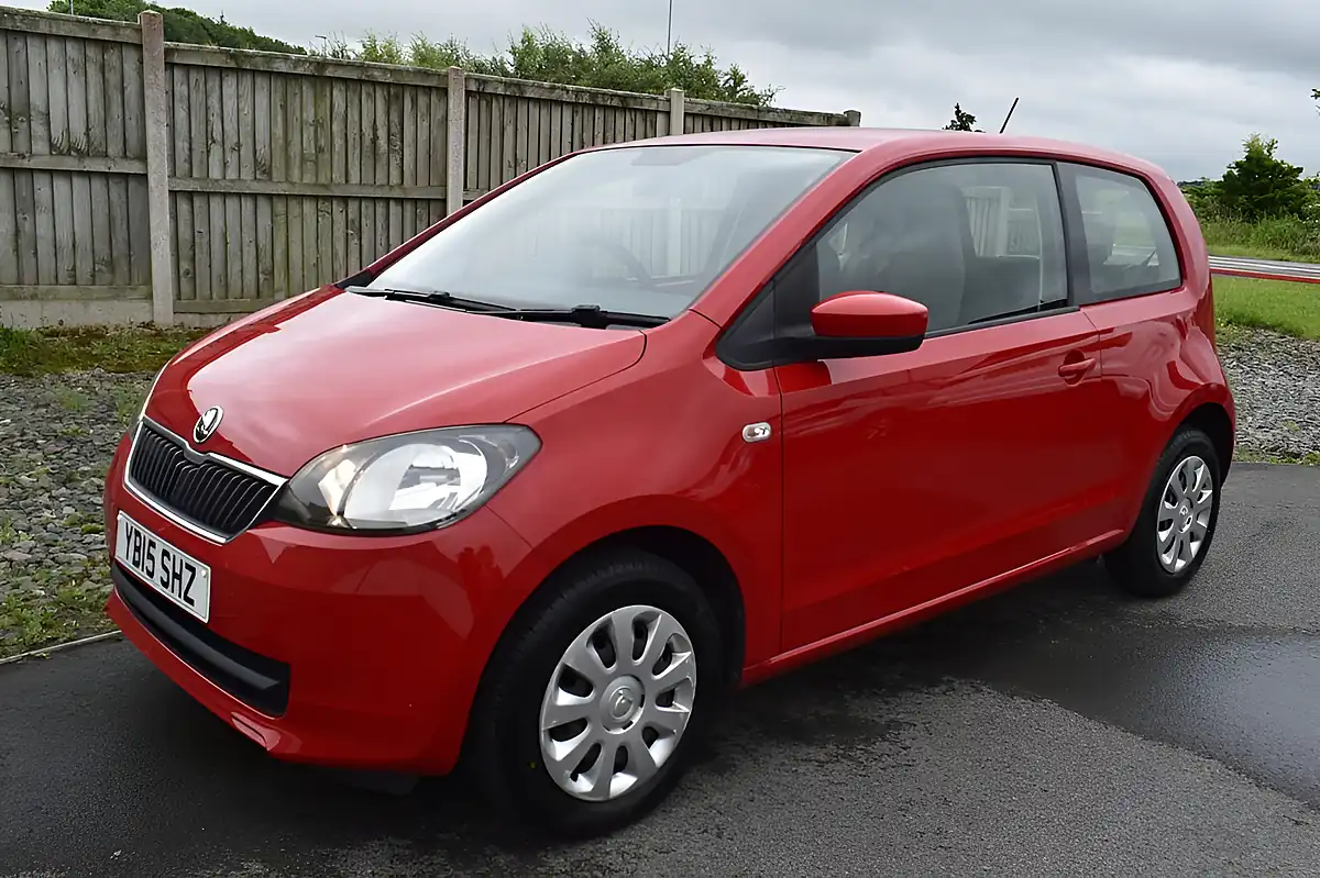 Used 2015 Skoda Citigo Se Red - Interior and Exterior details 10