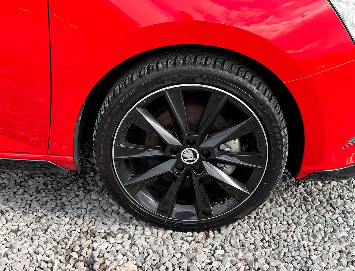 Used 2015 Skoda Fabia Monte Carlo Corrida Red - Interior and Exterior details 11