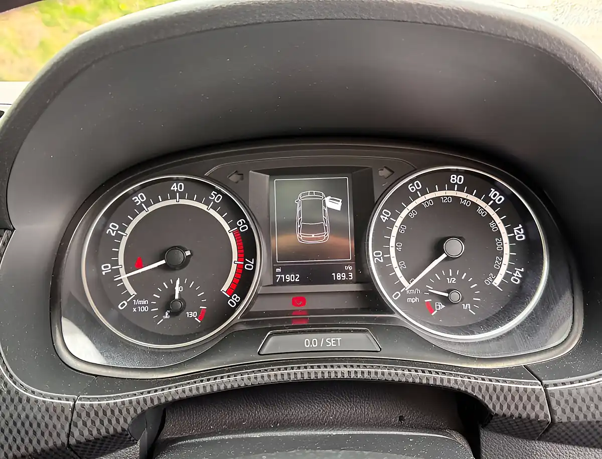 Used 2015 Skoda Fabia Monte Carlo Corrida Red - Interior and Exterior details 15