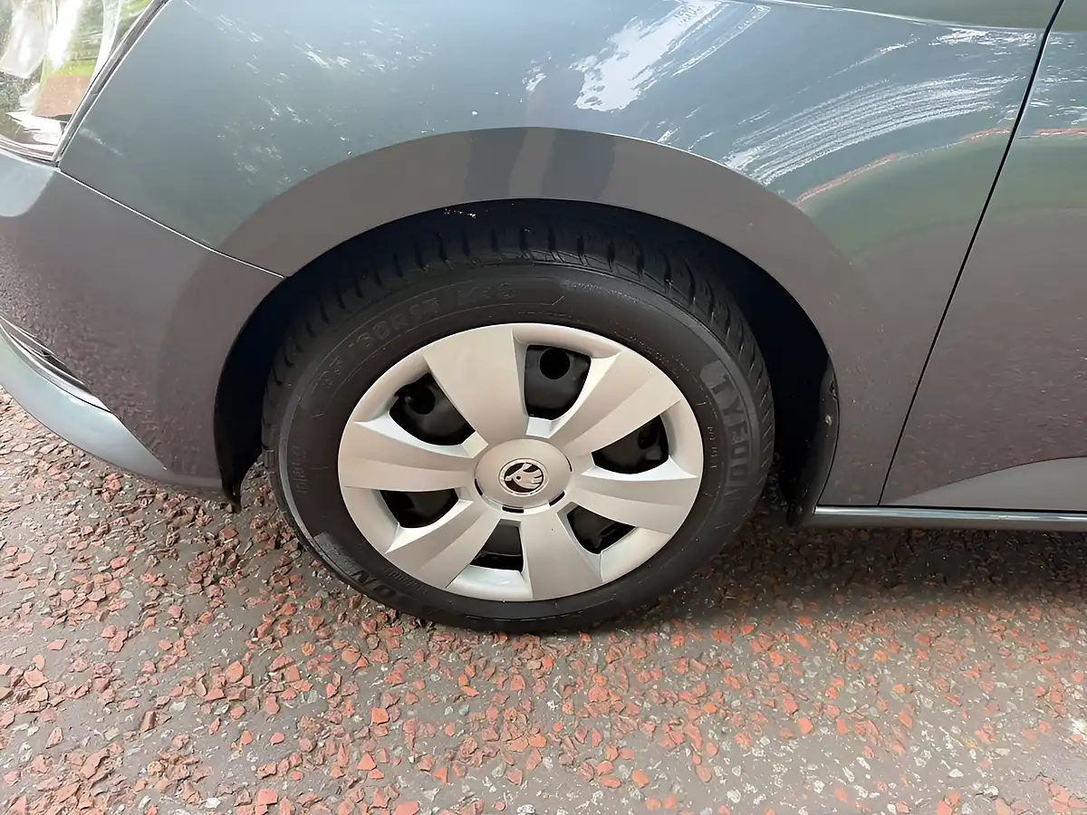 Used 2015 Skoda Fabia S Grey - Interior and Exterior details 15
