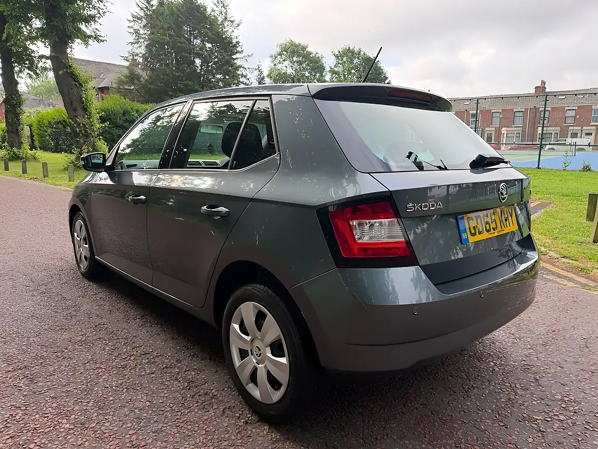 Used 2015 Skoda Fabia S Grey - Interior and Exterior details 5