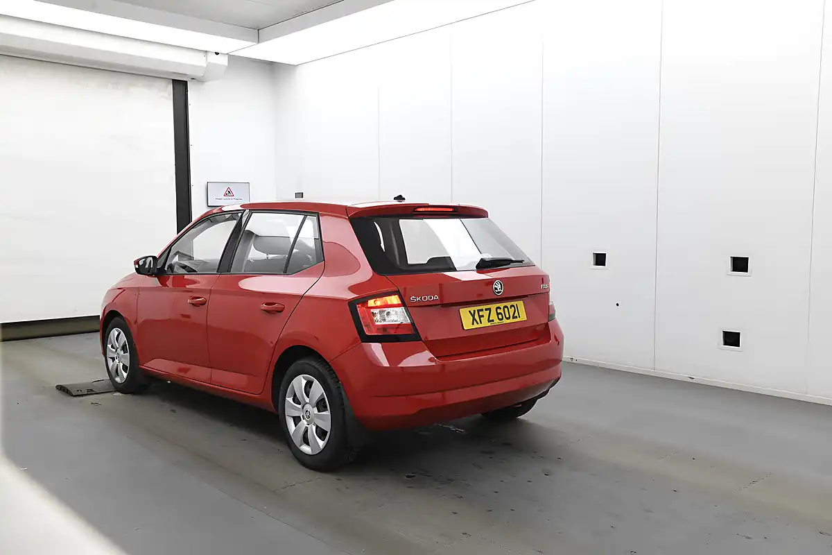 Used 2015 Skoda Fabia S Red - Interior and Exterior details 3