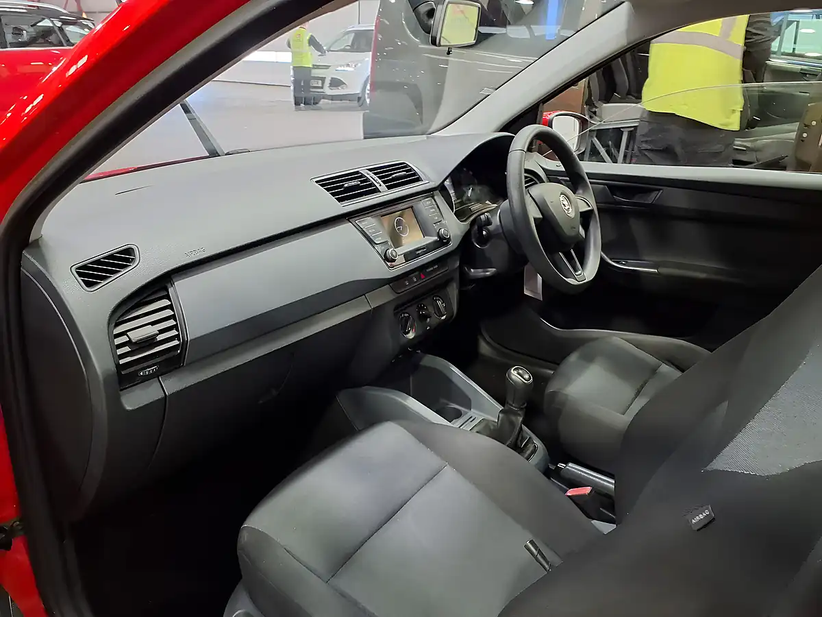 Used 2015 Skoda Fabia S Red - Interior and Exterior details 7