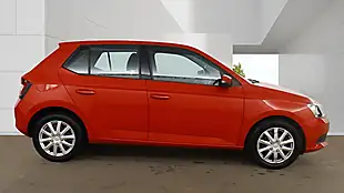 Used 2015 Skoda Fabia S Red - Interior and Exterior details 5