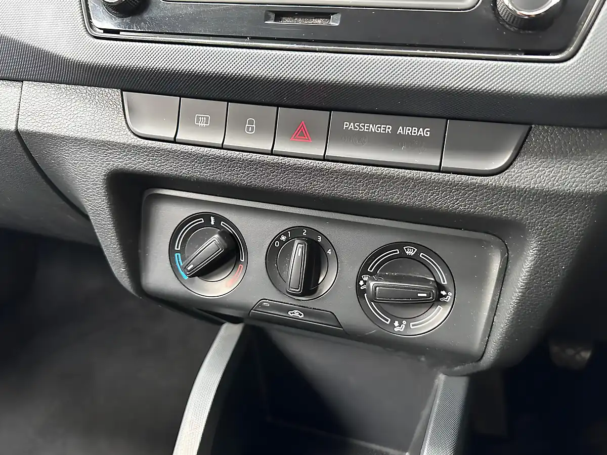 Used 2015 Skoda Fabia S Red - Interior and Exterior details 13