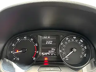 Used 2015 Skoda Fabia S Red - Interior and Exterior details 14