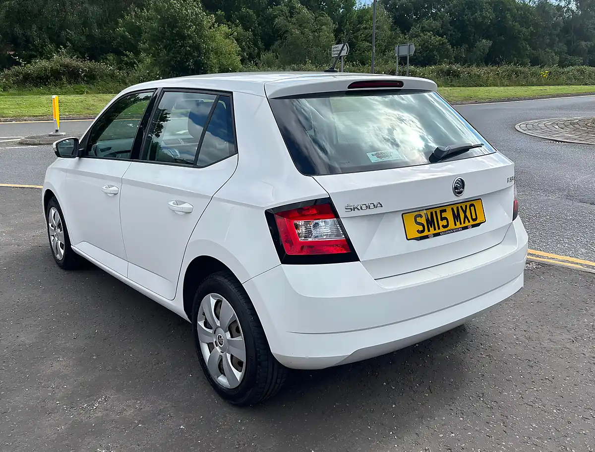 Used 2015 Skoda Fabia S White - Interior and Exterior details 7