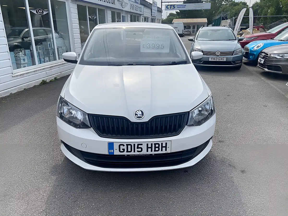 Used 2015 Skoda Fabia S White - Interior and Exterior details 2