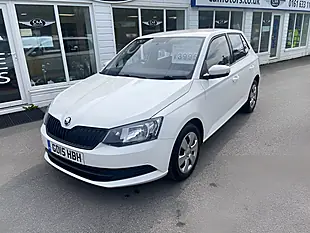 Used 2015 Skoda Fabia S White - Interior and Exterior details 3