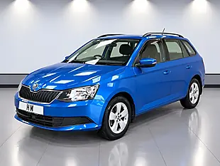 Used 2015 Skoda Fabia Se Blue - Interior and Exterior details 5