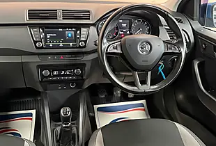 Used 2015 Skoda Fabia Se Blue - Interior and Exterior details 6