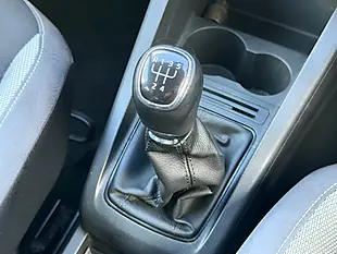Used 2015 Skoda Fabia Se Green - Interior and Exterior details 17
