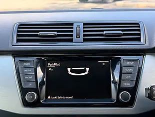 Used 2015 Skoda Fabia Se Green - Interior and Exterior details 20