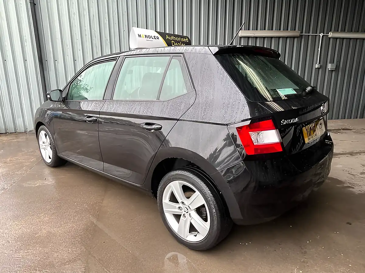 Used 2015 Skoda Fabia Se L Black - Interior and Exterior details 7