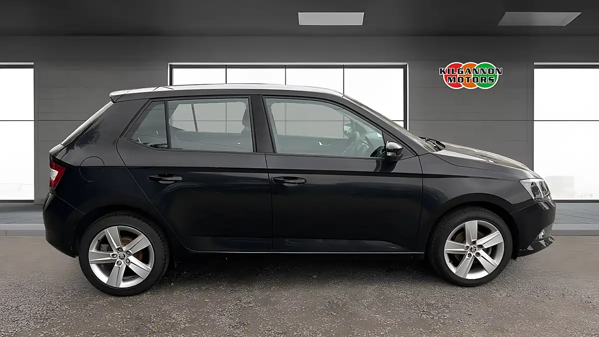 Used 2015 Skoda Fabia Se L Black - Interior and Exterior details 16