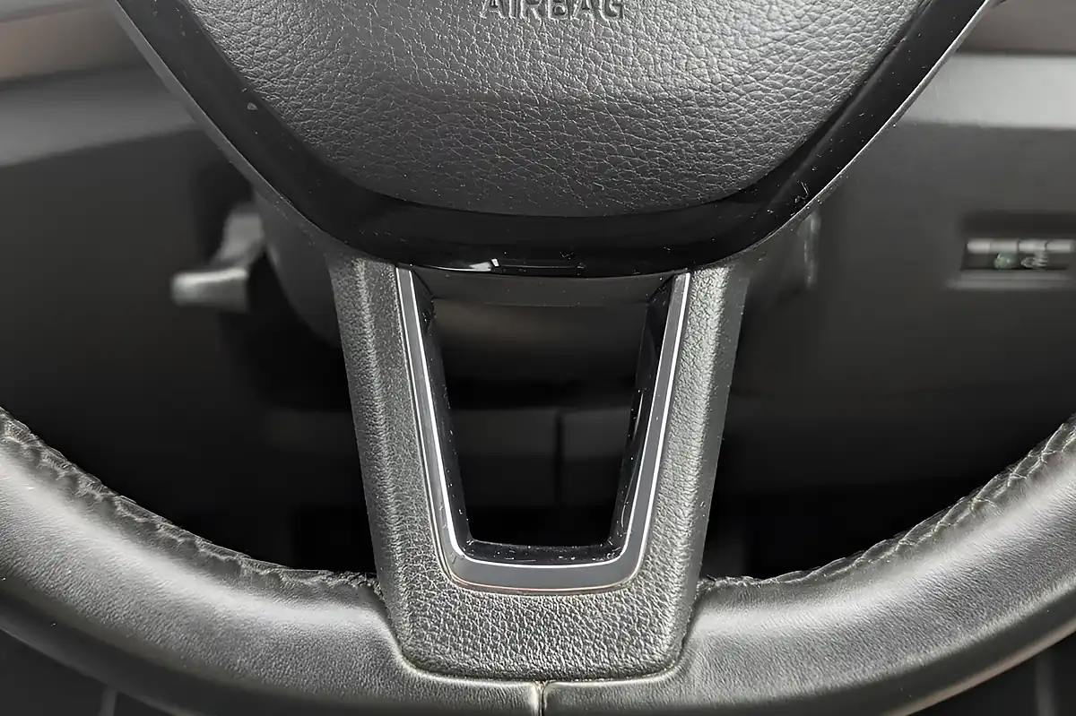 Used 2015 Skoda Fabia Se L Blue - Interior and Exterior details 15