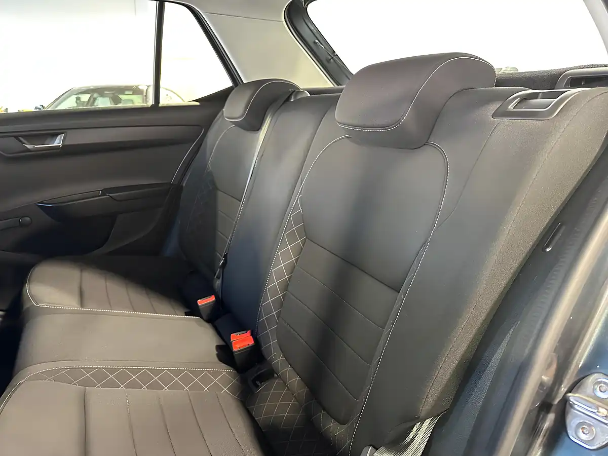 Used 2015 Skoda Fabia Se L Grey - Interior and Exterior details 12