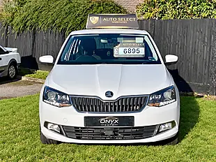 Used 2015 Skoda Fabia Se L Moon White - Interior and Exterior details 4