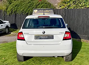 Used 2015 Skoda Fabia Se L Moon White - Interior and Exterior details 7