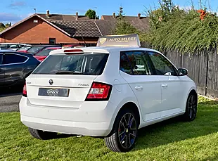 Used 2015 Skoda Fabia Se L Moon White - Interior and Exterior details 8