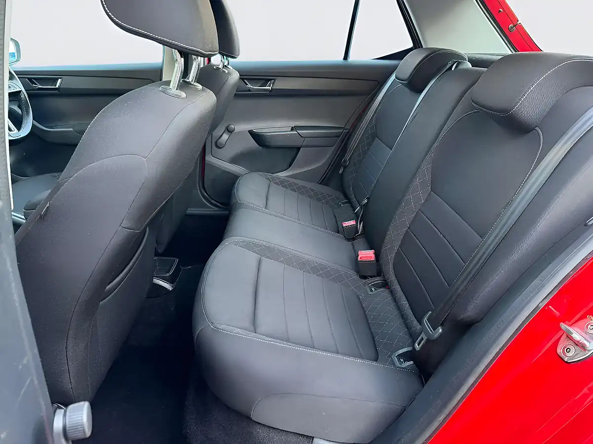 Used 2015 Skoda Fabia Se L Red - Interior and Exterior details 14