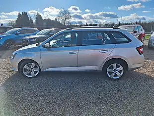 Used 2015 Skoda Fabia Se L Silver - Interior and Exterior details 10