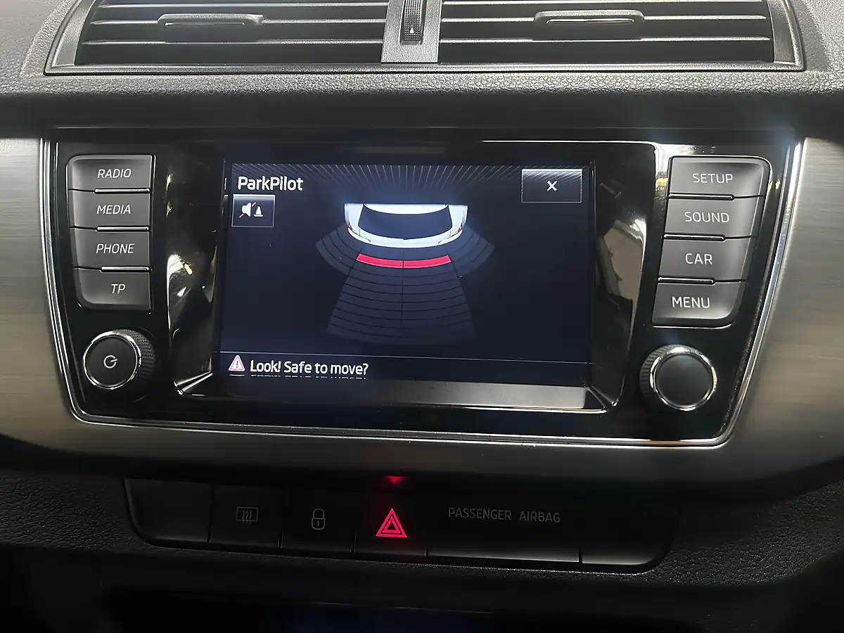 Used 2015 Skoda Fabia Se L White - Interior and Exterior details 13